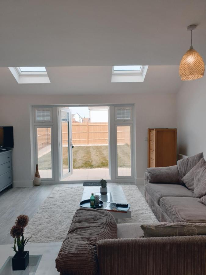 Villa Coastal Retreat Bognor Bersted Esterno foto
