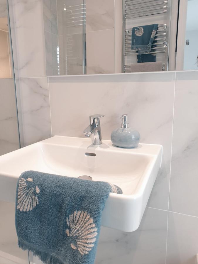 Villa Coastal Retreat Bognor Bersted Esterno foto